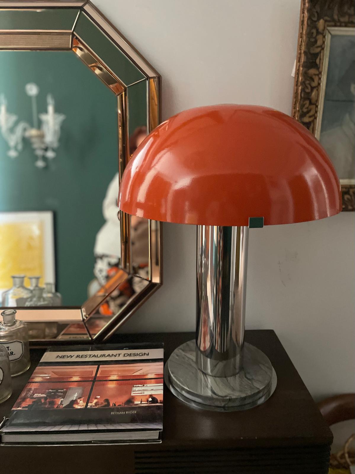CAPRI TABLE