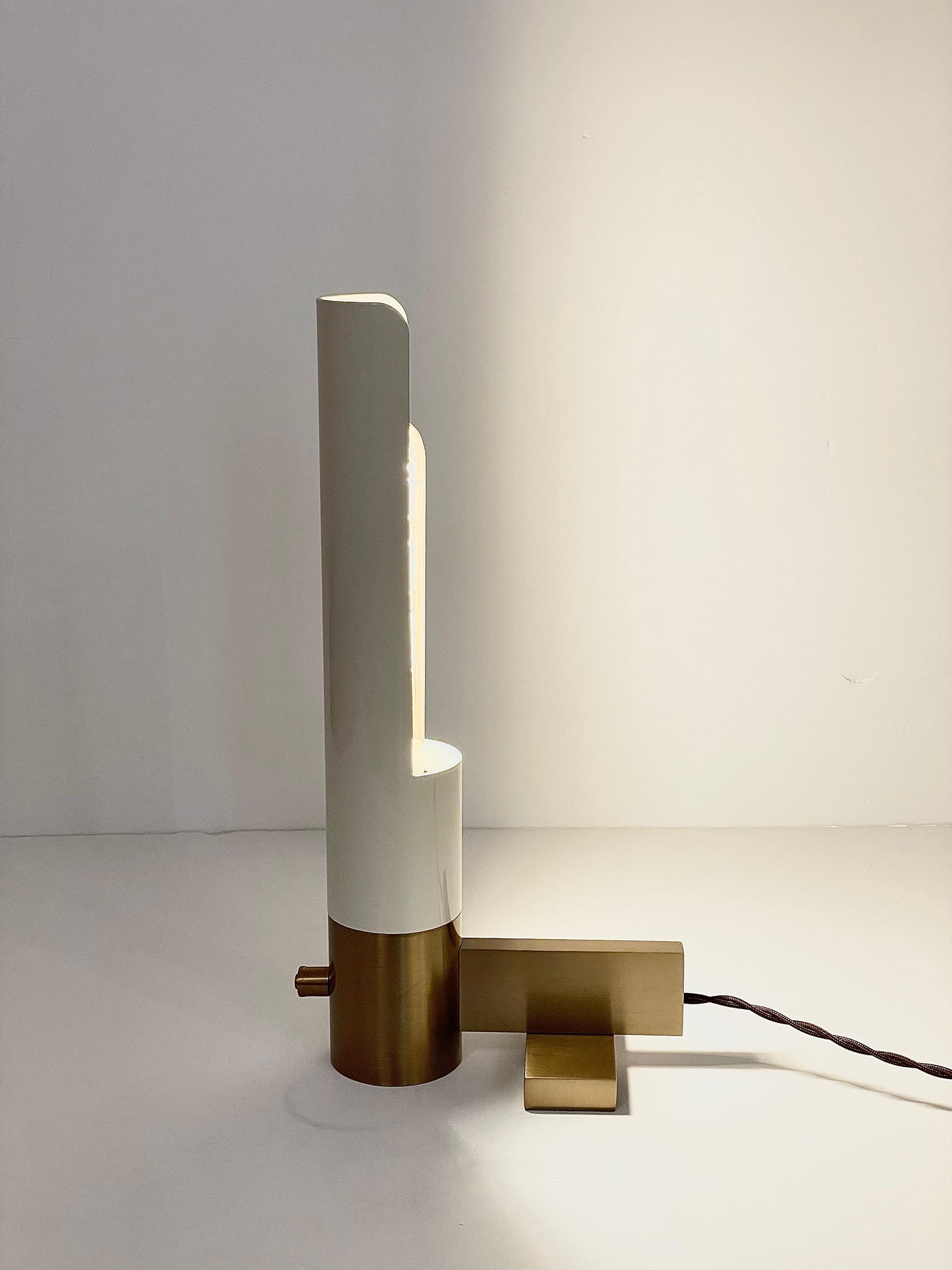 UPLIGHT TABLE LAMP BRASS & PAINTED