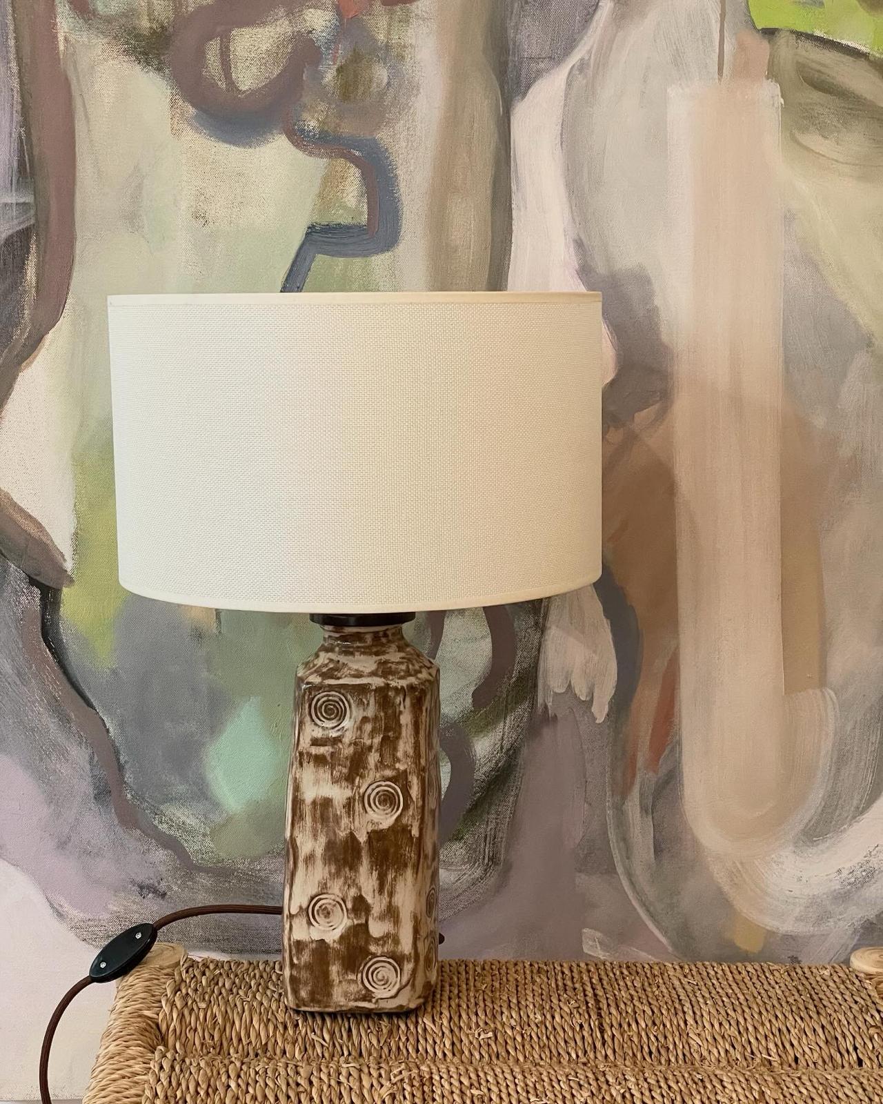 SQUARE TABLE LAMP