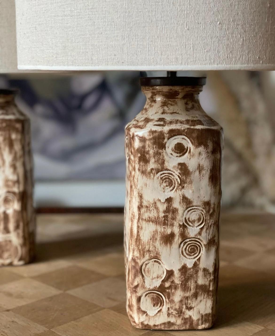 SQUARE TABLE LAMP